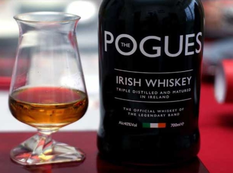 Pogues irish. Ирландский виски Pogues. Виски ПОГС Pogues ирландский. Односолодовый виски Pogues. Поугс виски Ирландия.